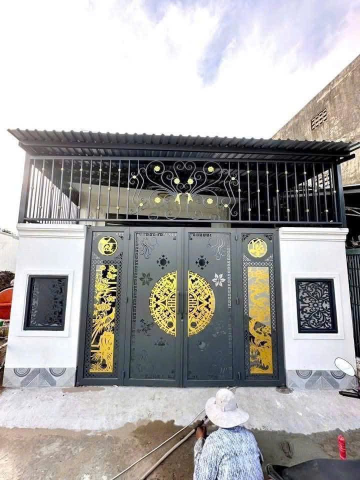 🚀 Bán nhanh bán gấp căn nhà gần 150m2 với giá chốt 780tr ngay tại Phước Vĩnh An, Củ chi. Sổ Sẵn
