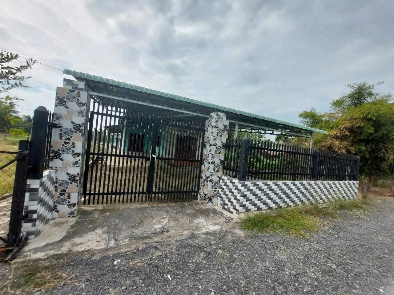 Bán Nhà riêng 455m2 giá 1.35 tỷ tại Đường Bàu Sen Xã Hòa Khánh Đông Huyện Đức Hòa Long An