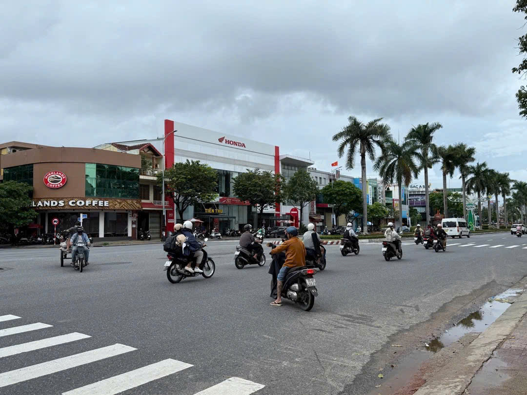 🌈 NHÀ ĐẸP 4 TẦNG - SÁT ĐIỆN BIÊN PHỦ - MẶT BẰNG KD ĐỈNH - TT THANH KHÊ - NHỈNH 7 TỶ