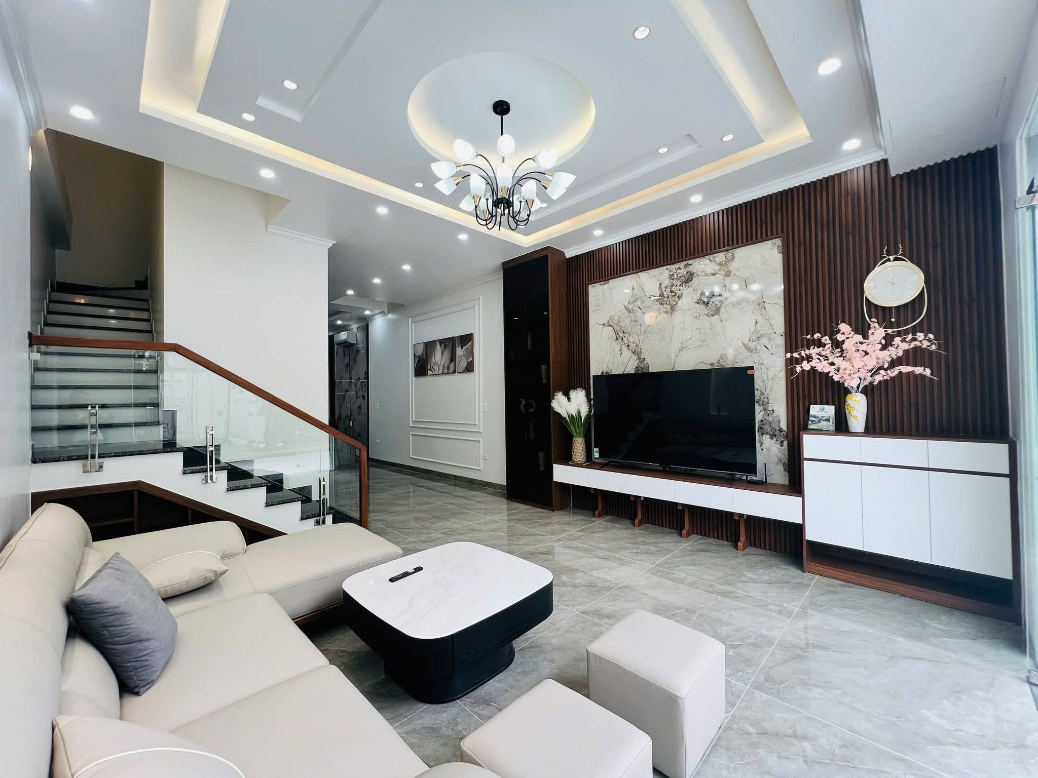 🔥 SIÊU PHẨM NHÀ 5 TẦNG THANG MÁY – TĐC XI MĂNG, HỒNG BÀNG, HẢI PHÒNG - 8,2 TỶ 🔥