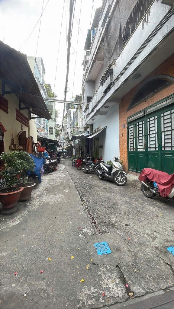 BẾN CHƯƠNG DƯƠNG · Q1 · 33M² · 4 TẦNG · 5PN · GIÁ 6.6 TỶ