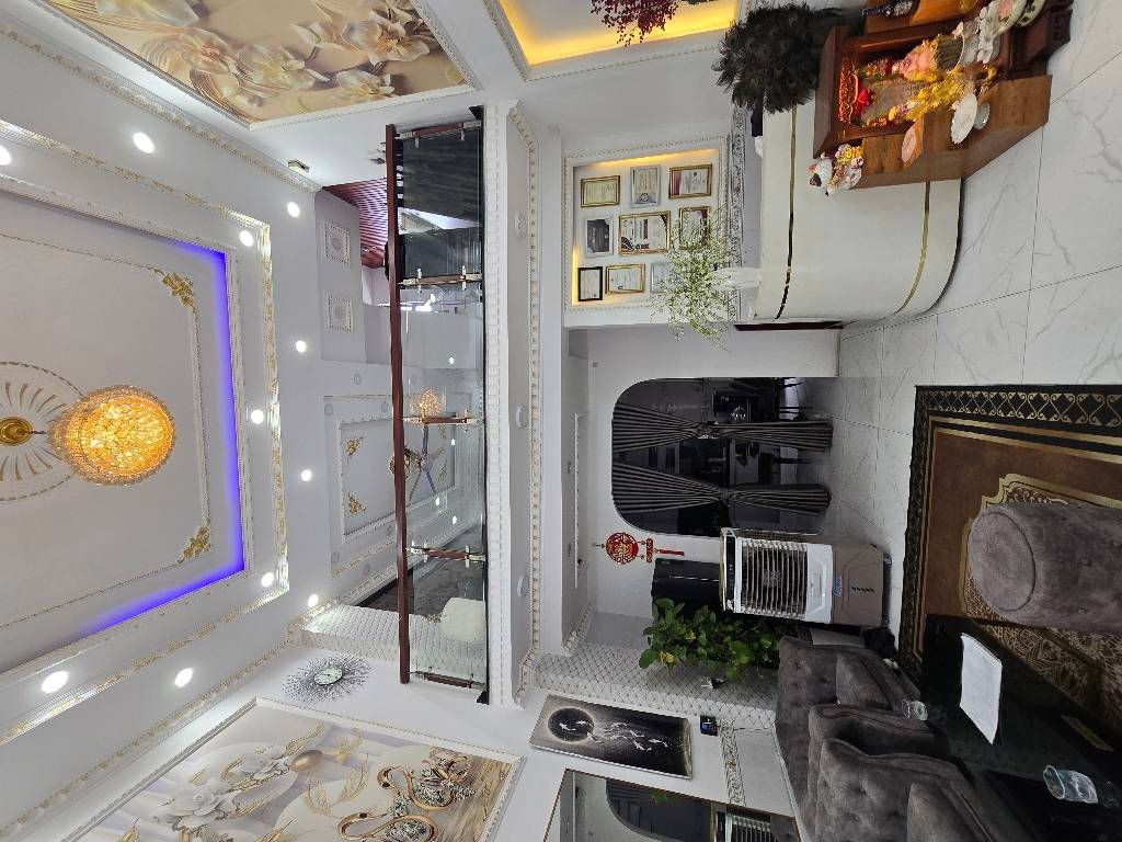 Nhà đẹp ở ngay - Vị trí vàng giáp Tân Phú & Quận 6 - Tiện ích ngập tràn