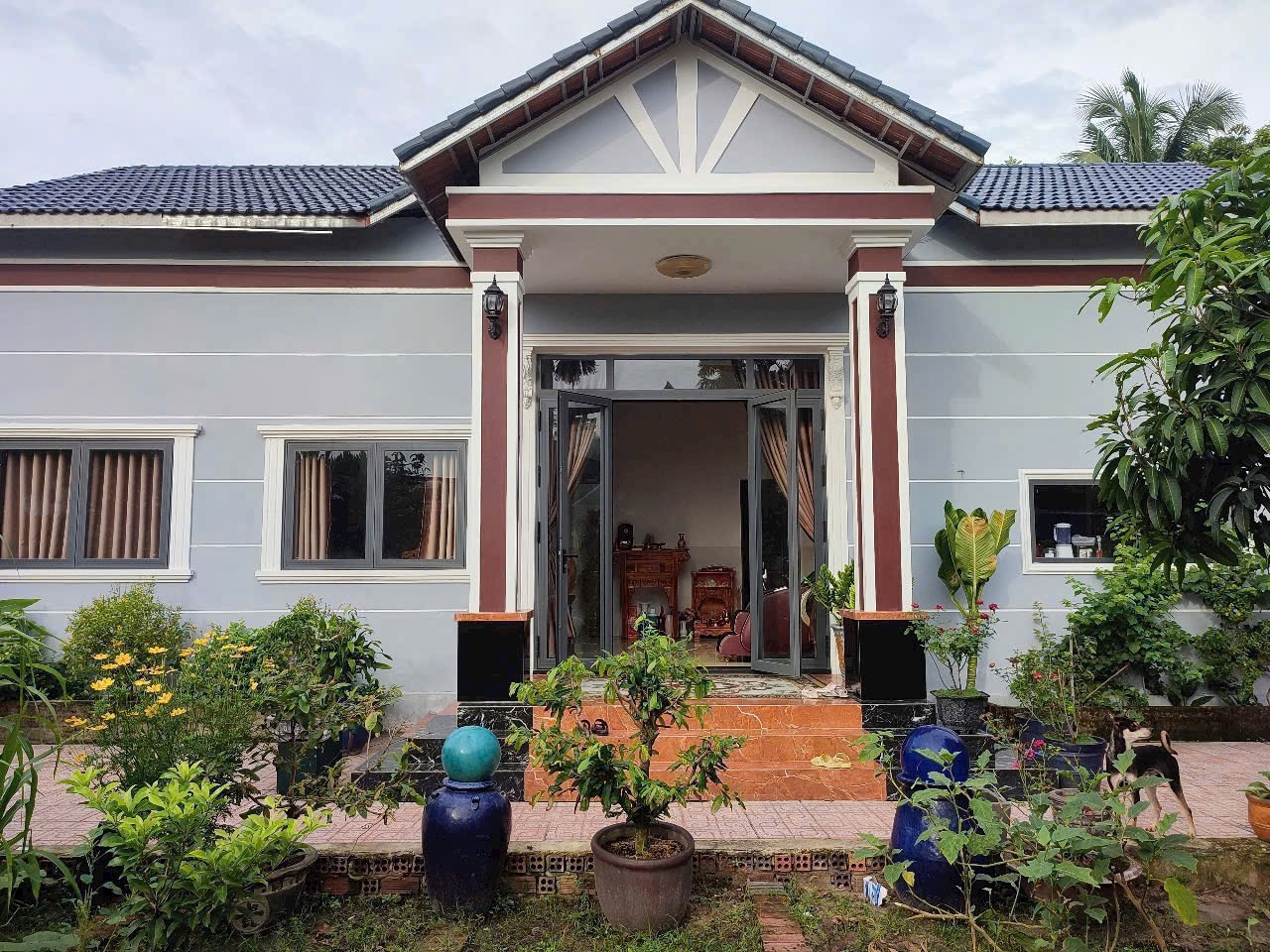 Bán Biệt Thự 500m2 đường xe hơi, gần sông Sài Gòn, Cách đường Bình Nhâm 07 chỉ 29m