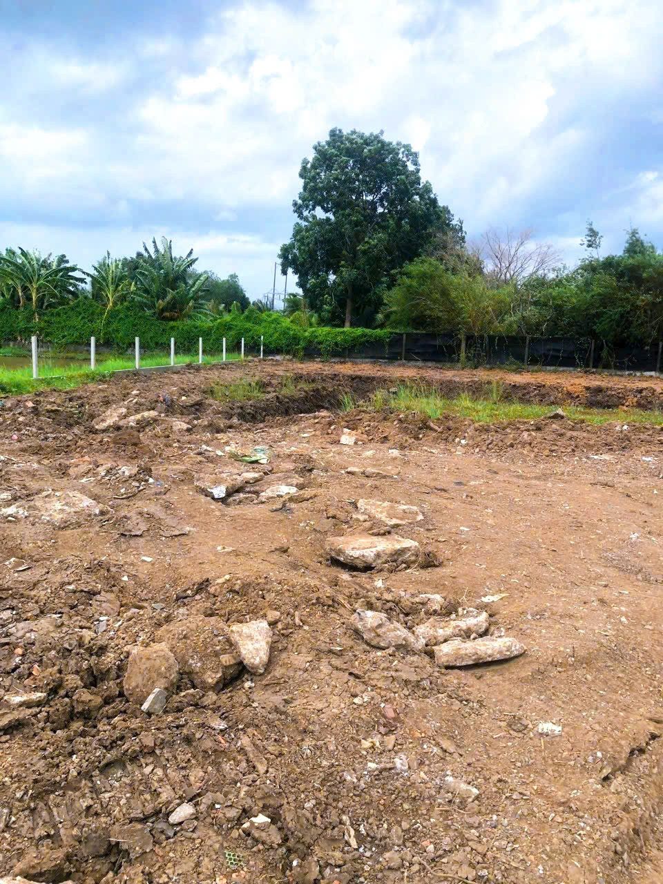 BÁN ĐẤT MẶT ĐƯỜNG BÌNH TRƯỜNG, THỔ CƯ, 2050,9M², ĐÃ SAN LẤP