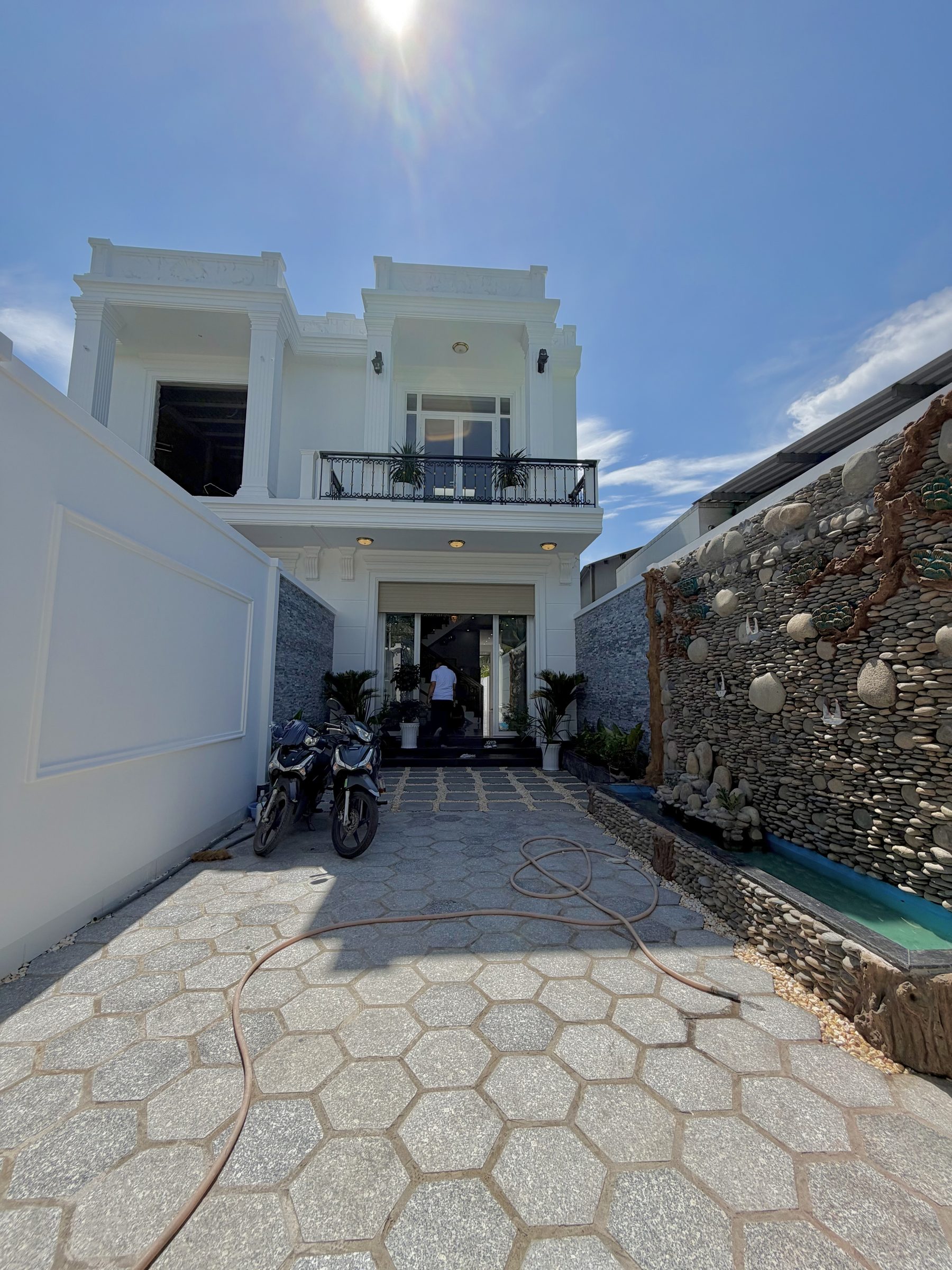 🏡 NHÀ TÂN CỔ ĐIỂN – MT NHỰA BỜ CỘ