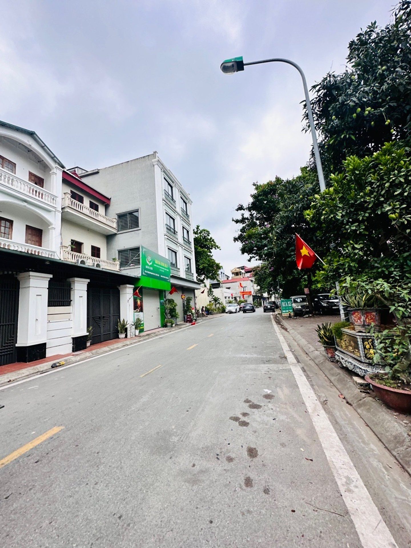 BÁN ĐẤT MP BỒ ĐỀ- VIEW SÂN BAY- CẦU TRẦN HƯNG ĐẠO- 80M2-2X TỶ
