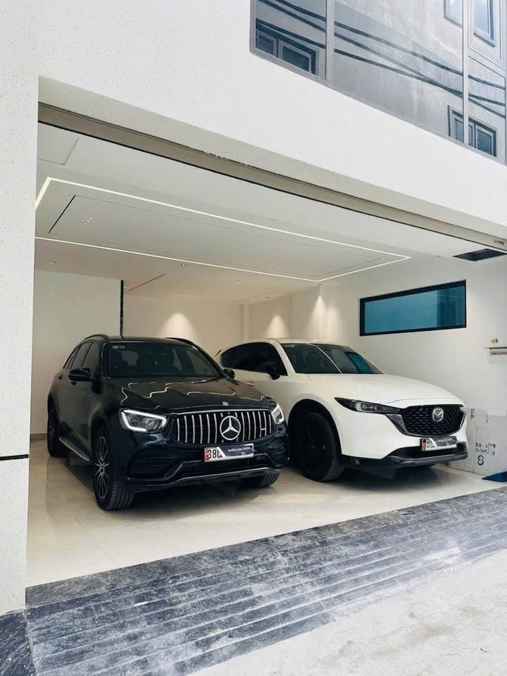BánBán Nhà Bồ Đề, Long Biên 45m2, 7T, Lô Góc, Gara ô tô chỉ 16,2 tỷ