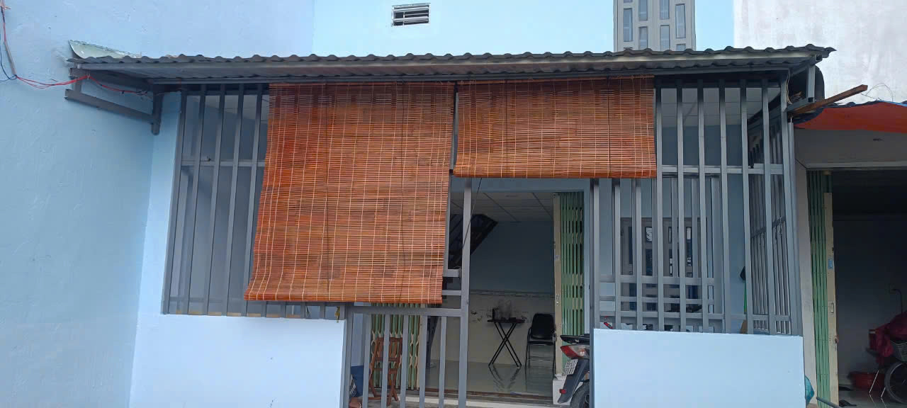 Nhà mới 2PN, đường ô tô thông, cạnh KDC Cát Tường, 530tr