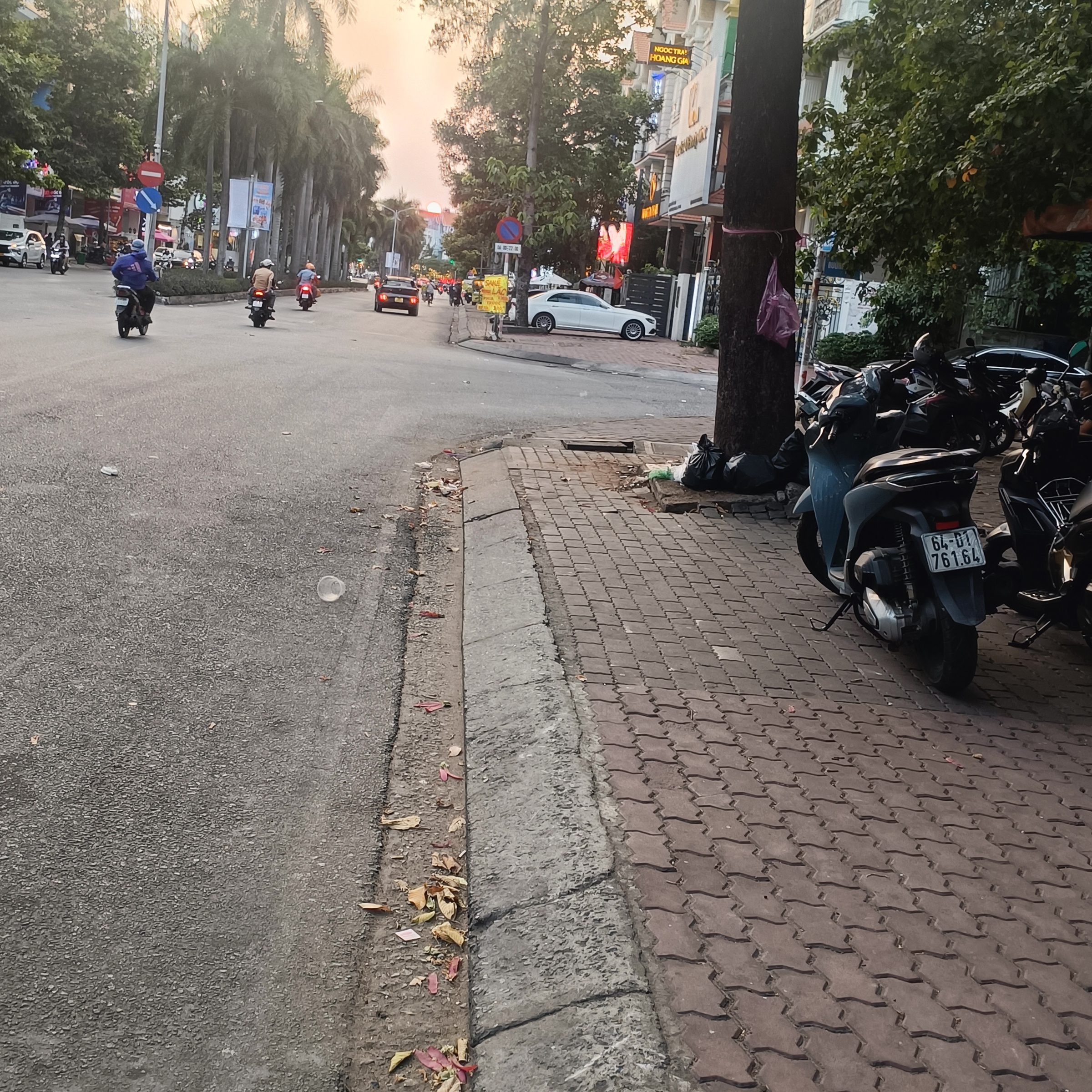 NHÀ MẶT TIỀN Lớn - Ngay AN DƯƠNG VƯƠNG – P.An Lạc -  CHỈ 6 TỶ