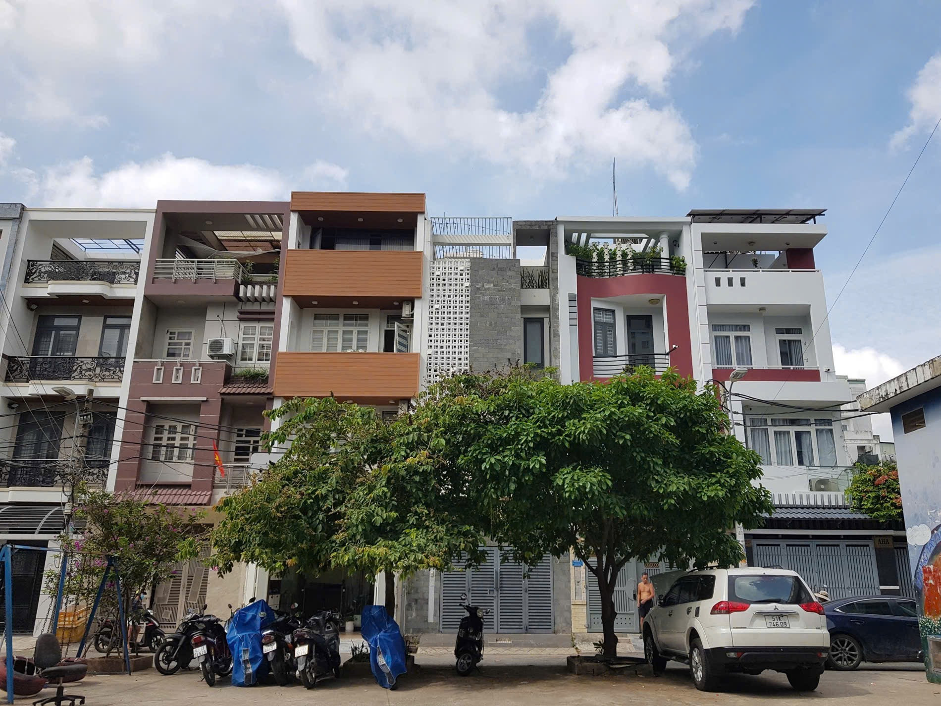 BÁN NHÀ 4 TẦNG HẺM 6M 64M2 4PN BÙI ĐÌNH TUÝ P12 BÌNH THẠNH CHỈ 10 TỶ