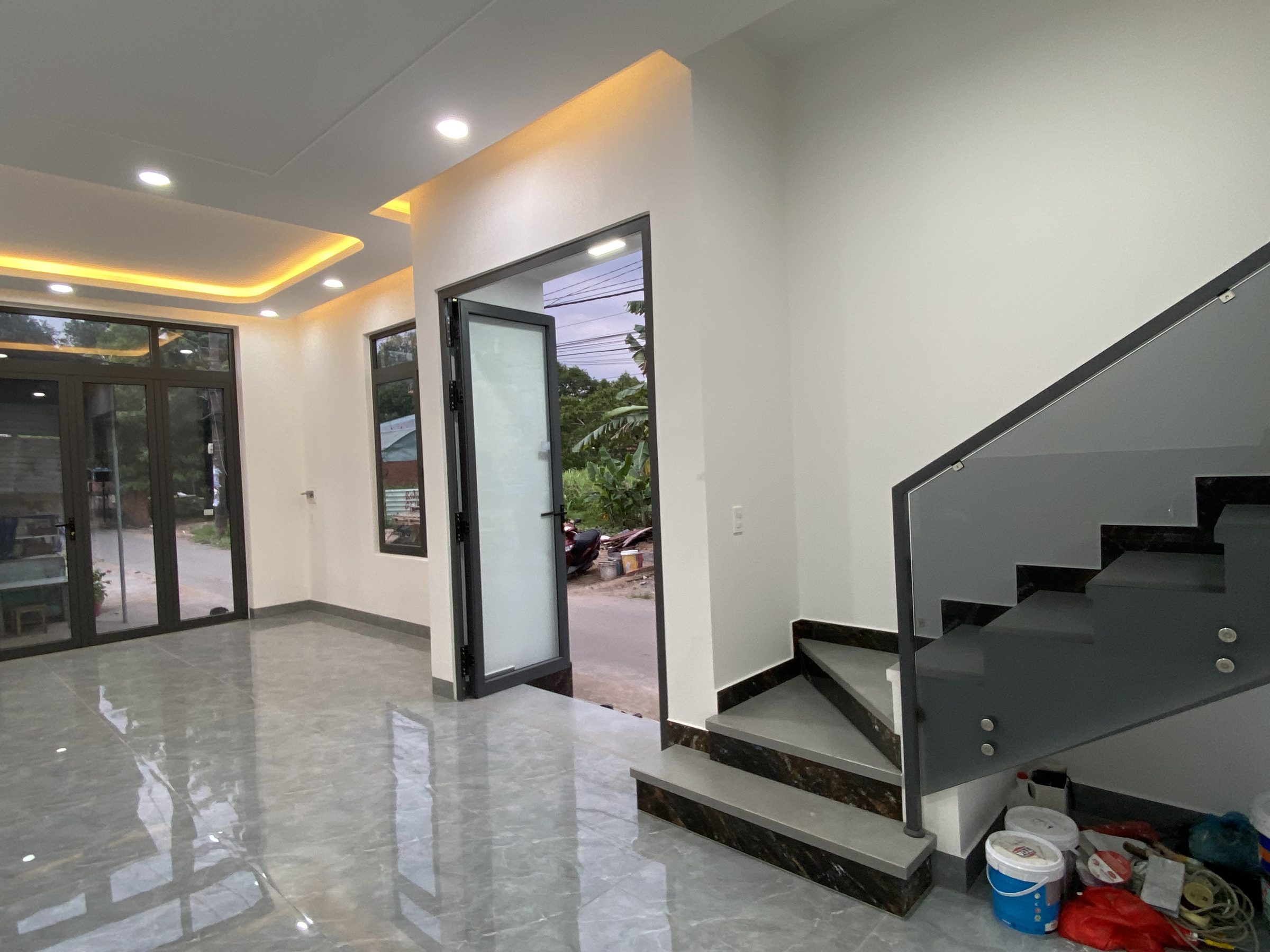 NHÀ ĐẸP GIÁ TỐT – CHỈ 2 TỶ 750 TRIỆU .1 trệt 1Lầu Mặt Tiền Đường Thông