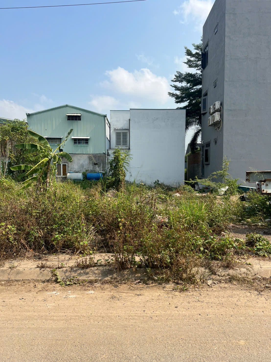 Bán lô đất TĐC phường Hoá An cũ.Đường xe tải, vĩa hè 2 bên 3m.Dt: 126m2