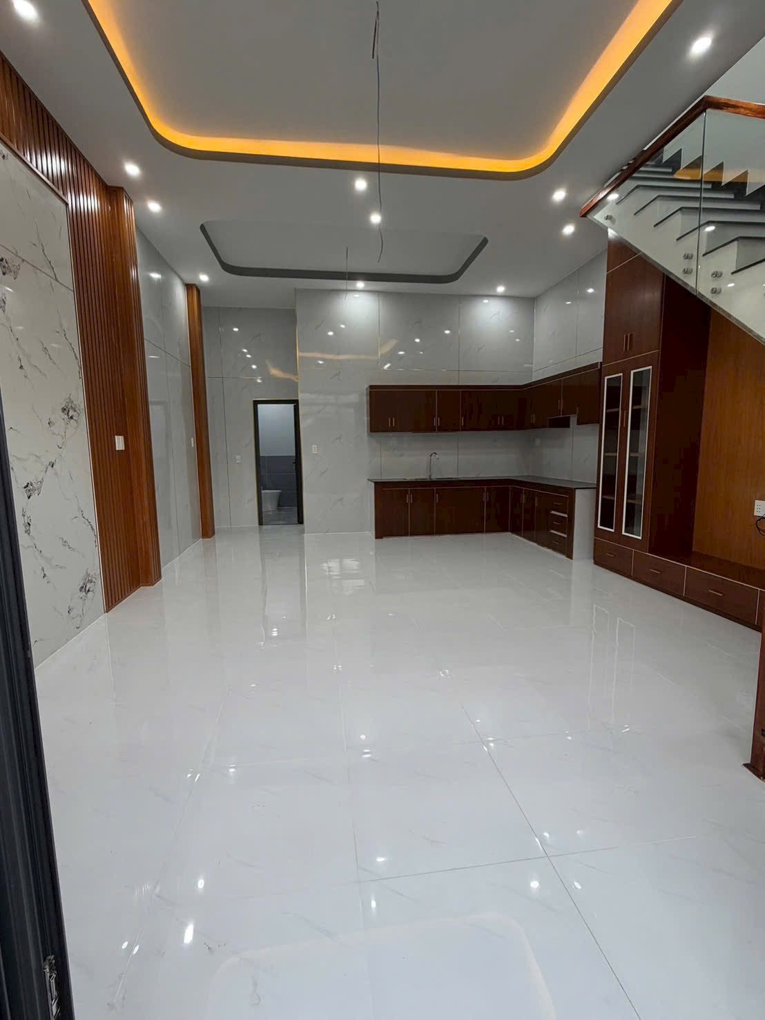 Bán nhà 1lầu 1trệt phường Bửu Hoà Đường Ô Tô Thông.Thổ Cư. Chỉ 2tỉ850triệu
