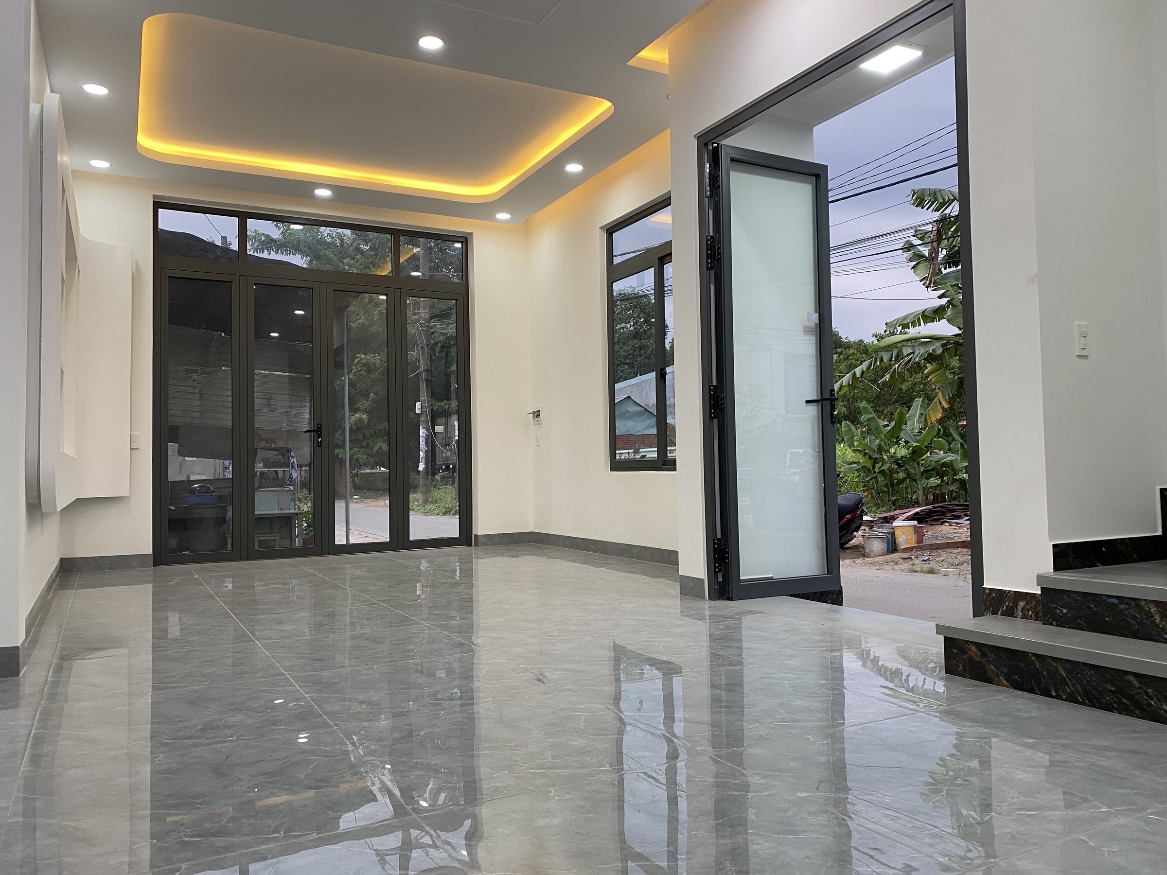 NHÀ ĐẸP GIÁ TỐT – CHỈ 2 TỶ 750 TRIỆU .1 trệt 1Lầu Mặt Tiền Đường Thông