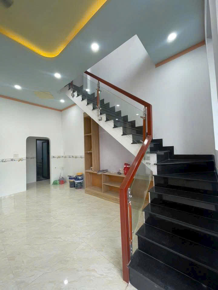 Nhà 1Lầu 1Trệt Đường Ô Tô Tân Vạn Giá Quá Rẽ Chỉ 2tỷ5. Thổ Cư
