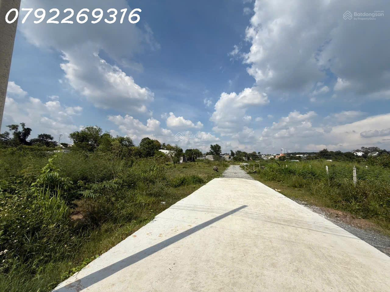 Chính chủ gửi bán đất hiếm 2.364m² - 4 mặt tiền, P. Hiệp An, TP.Thủ Dầu Một, sát tiểu học Kim Đồng