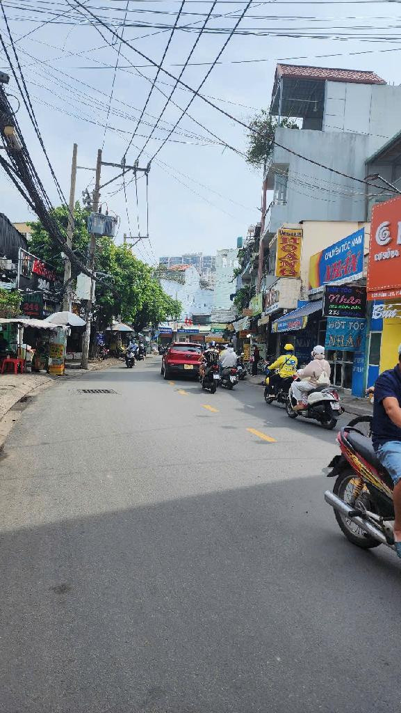 HÀNG HIẾM, CÓ 1-0-2- MẶT TIỀN KINH DOANH BÙI THẾ MỸ, NGANG 5M x 13M x 2 tầng BTCT. Chỉ 9.2 tỷ