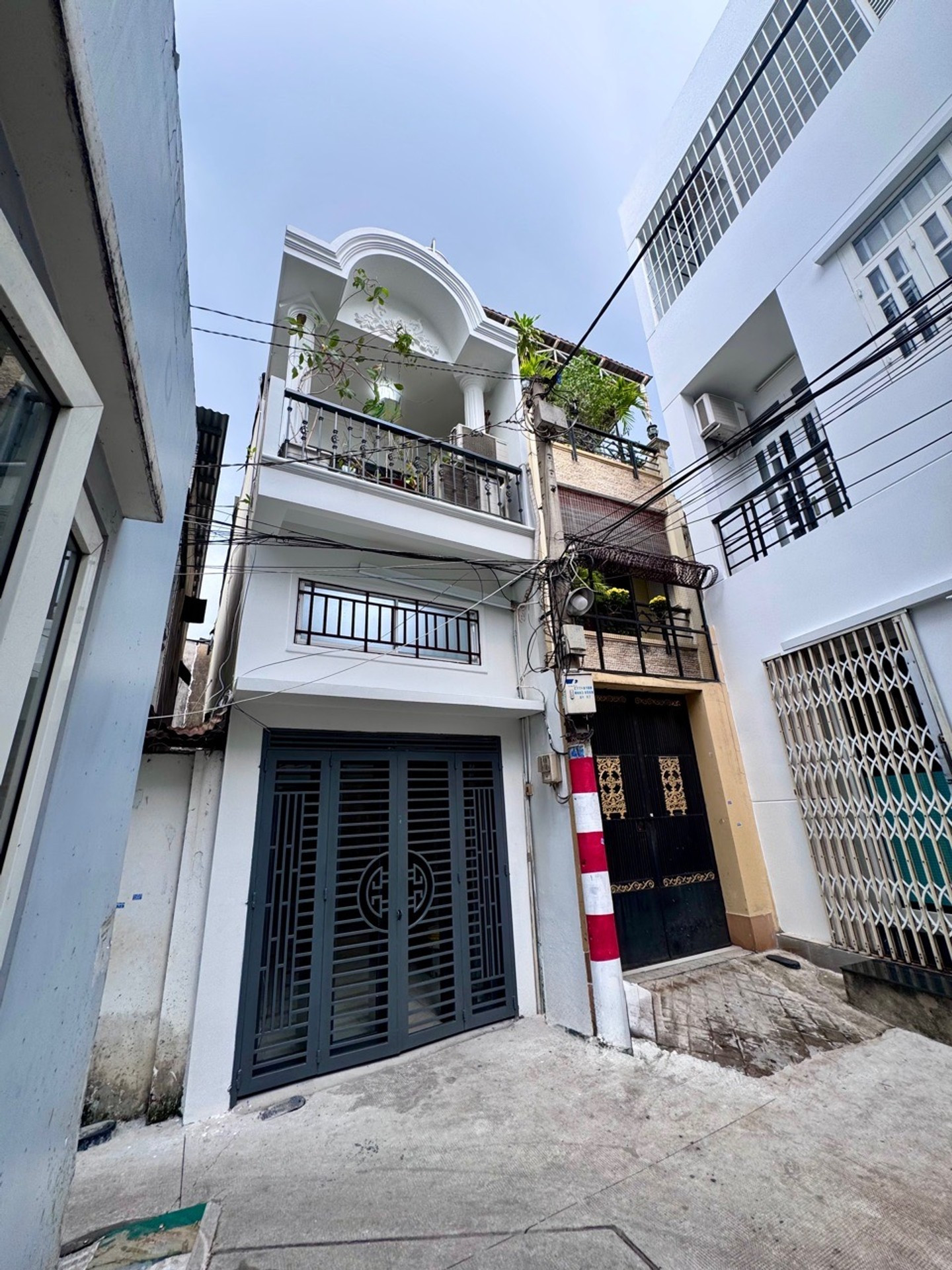 Bán nhà Bùi Thị Xuân 38m2 mới ở ngay - 3 tầng nở hậu - 6 tỷ nhỉnh