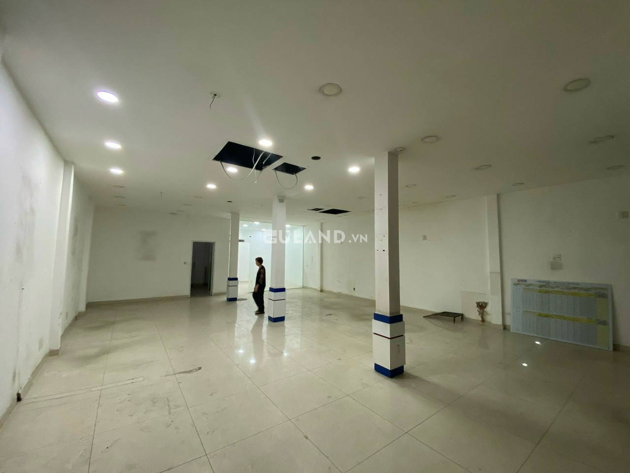 cho thuê nhà mặt tiền đường cách mạng tháng 8