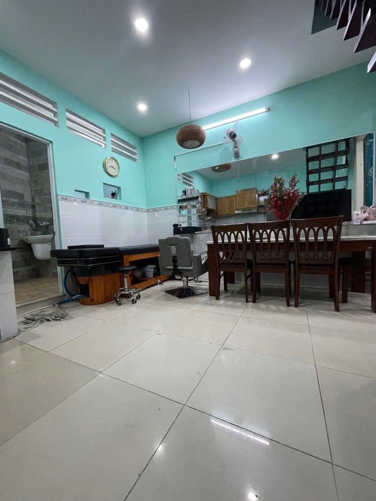 SIÊU PHẨM – CMT8, P.5, Tân Bình GIÁP QUẬN 10 – NGANG 5M BỂ THẾ – CHỈ 8.5 TỶ