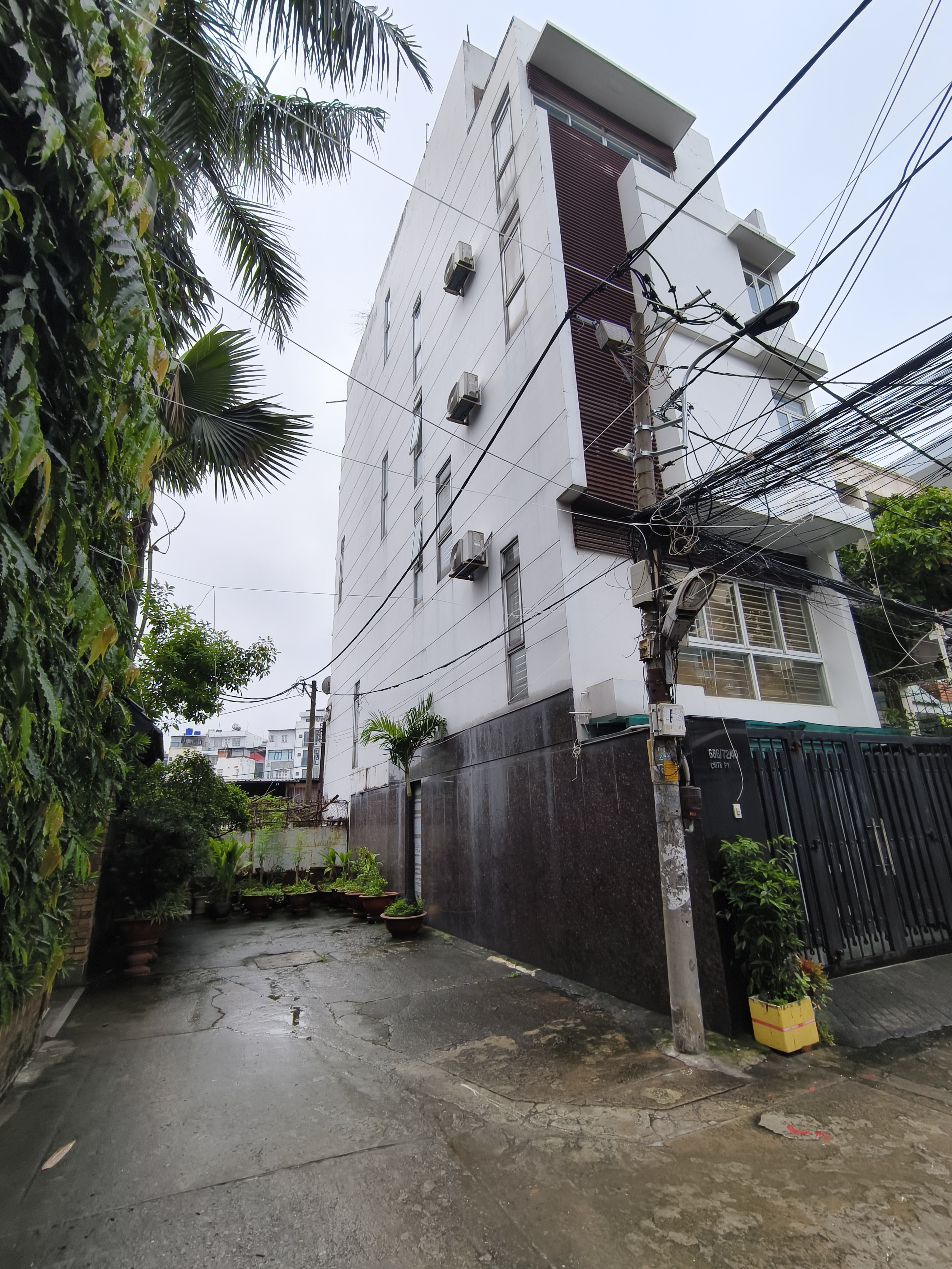 Bán nhà Quận 3 - 5,3 x 19 x 6 tầng - 450m2 sàn , căn góc HXH CMT8 - 26 tỷ