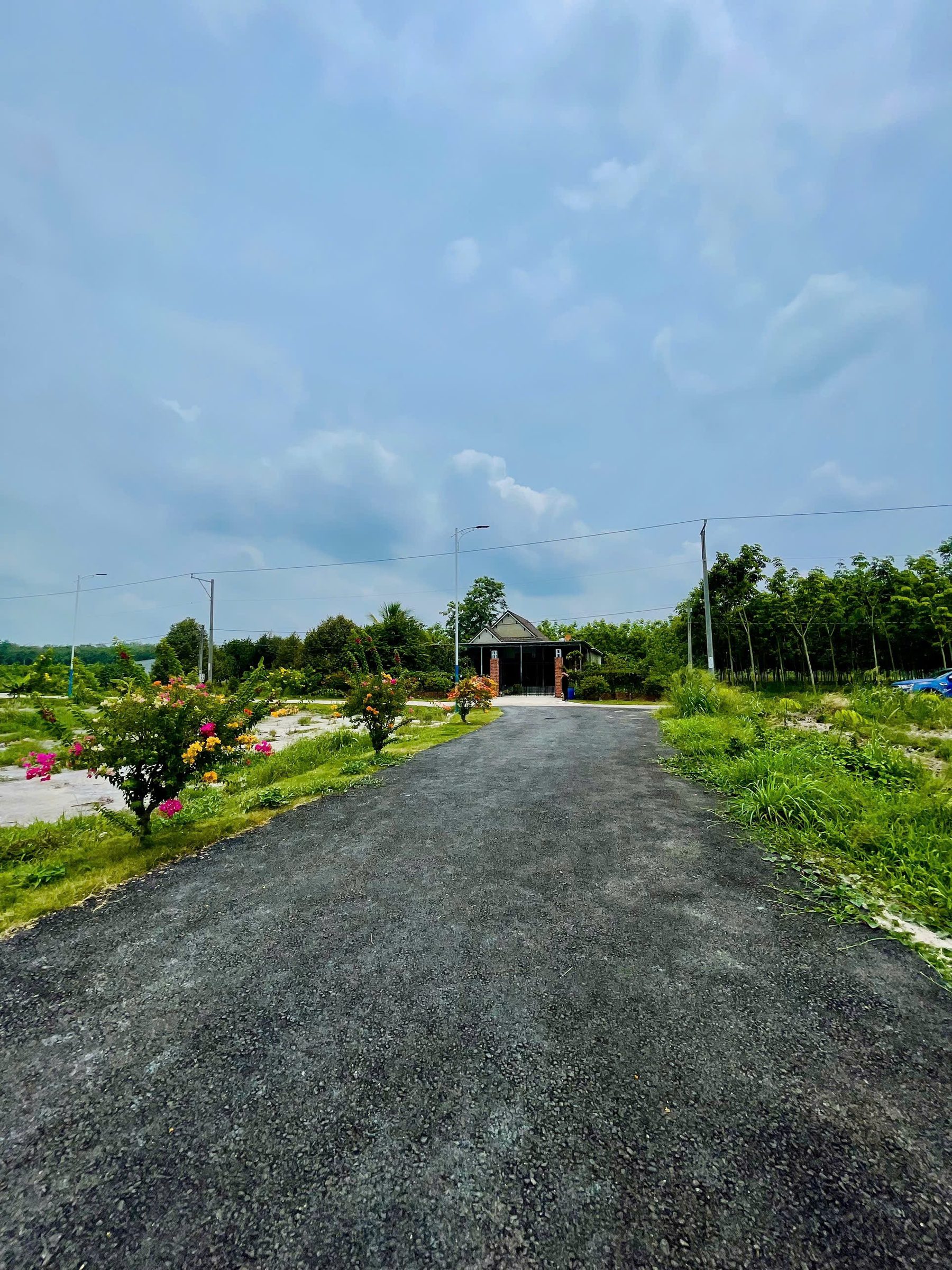Chủ gửi bán lô đất đẹp gần khu công nghiệp Minh Hưng, thích hợp a chị xây trọ.