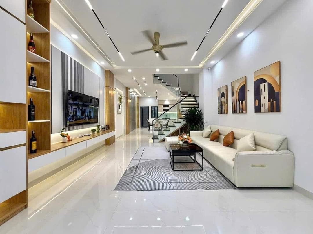 Bán nhà đẹp giá siếu phẩm, Nhà riêng 75m² thổ cư 75m² giá 4.45 tỷ tại Đường Cao Đạt Phường 05 Quận 5 TP. Hồ Chí Minh. Sổ Hồng Riêng