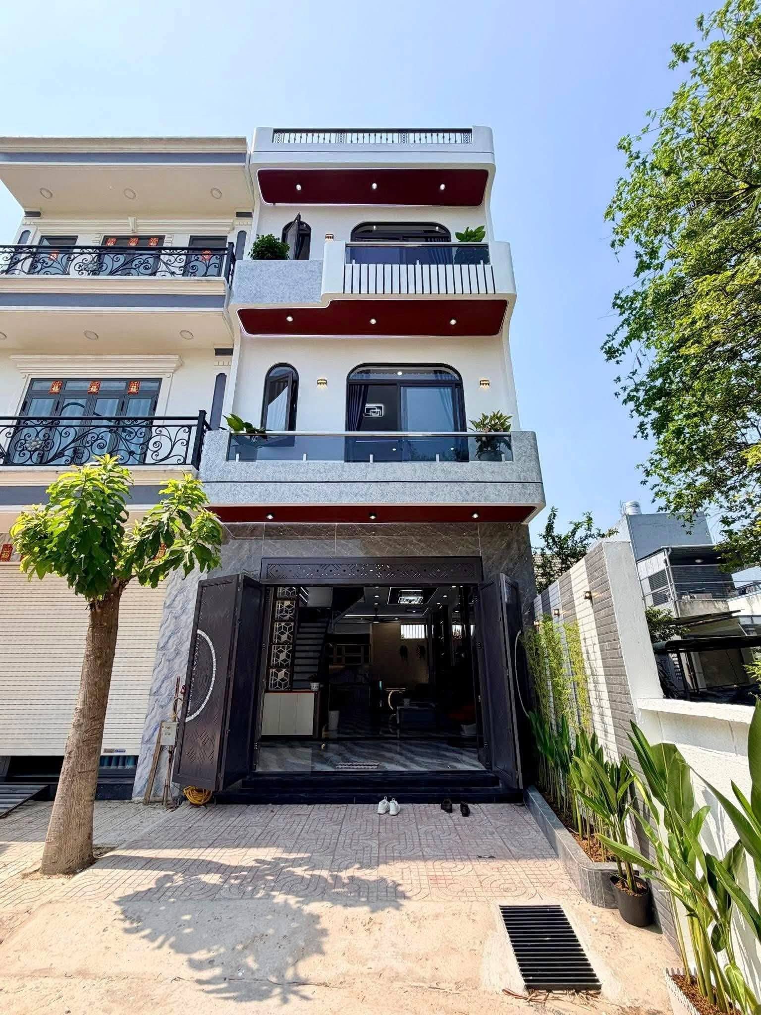 Giảm 500 triệu cho người chốt sớm, Đường Cao Đức Lân, Phường An Khánh, Quận 2, DT 72m4, Giá 4tỷ800tr, Cho thuê 28tr/tháng, Sổ hồng riêng.