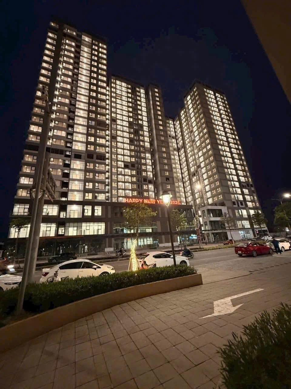 Căn Hộ FPT Plaza 4 Đà Nẵng - 67m2 View Hồ Bơi Cực Đẹp - Giá Chỉ 3.7 Tỷ