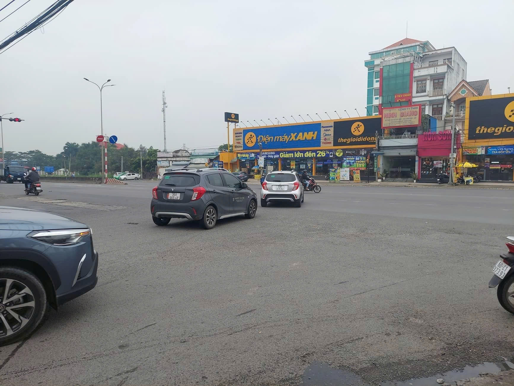 Bán gấp lô đất 100m2_Giá 1tỷ450. Gần sân bay Long Thành. Có sổ, nhiều tiện ích, gần chợ, đông dân cư. Liên hệ báo giá tốt