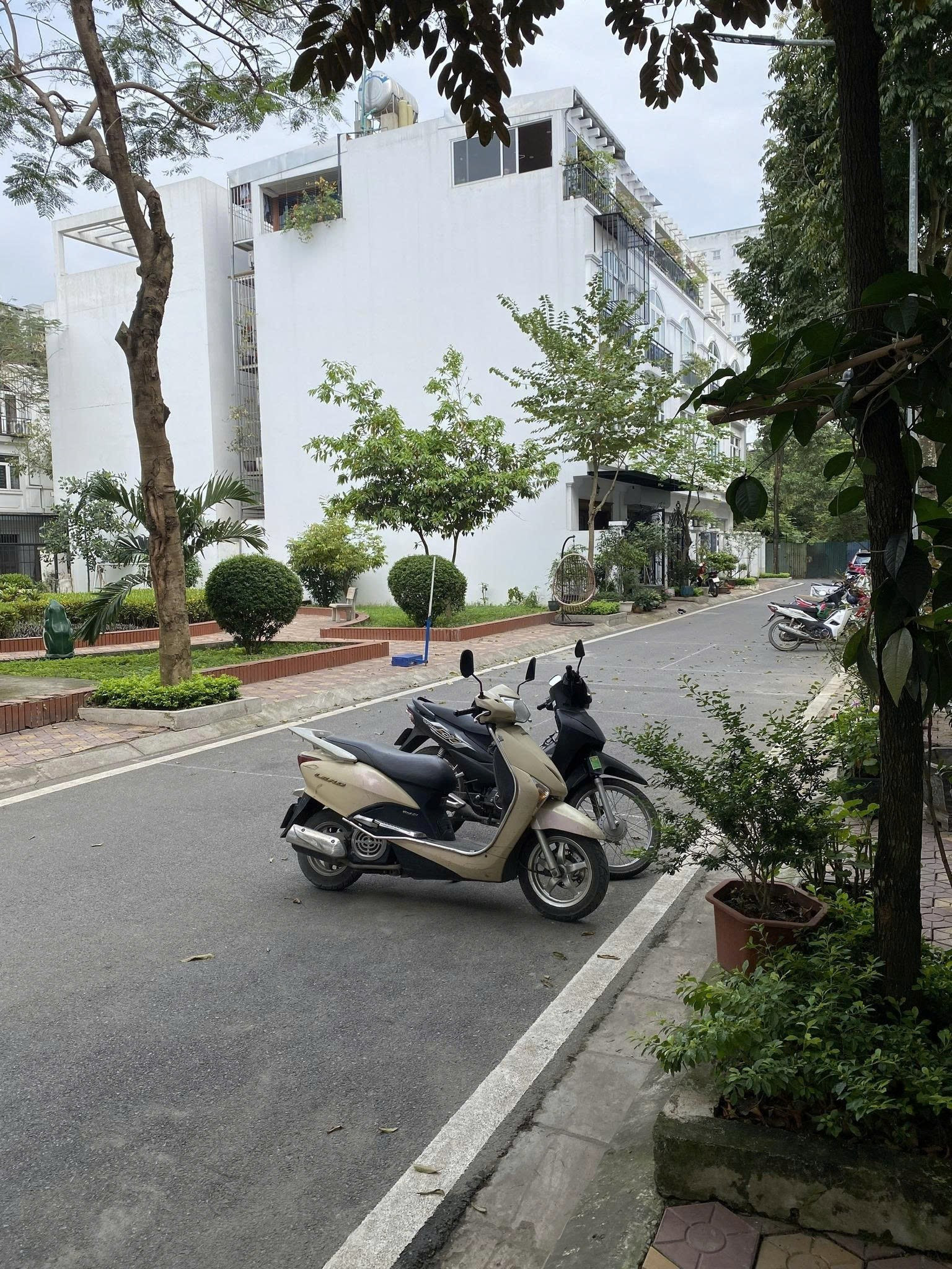 Cho Thuê Nhà Khu ĐT Mới Cầu Bươu - Hà Đông 60M² 4 Tầng 3 Ngủ/ Giá Thuê 13tr