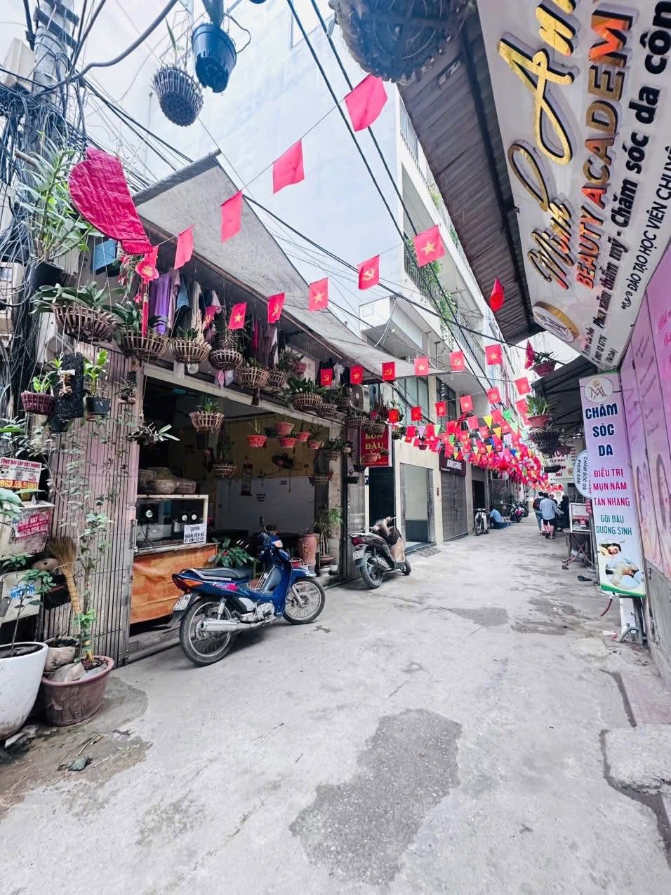 Bán Đất 50m2 có sẵn 50 m2 thổ cư giá 9.2 tỷ tại Đường Cầu Diễn Phường Minh Khai Quận Bắc Từ Liêm Hà Nội