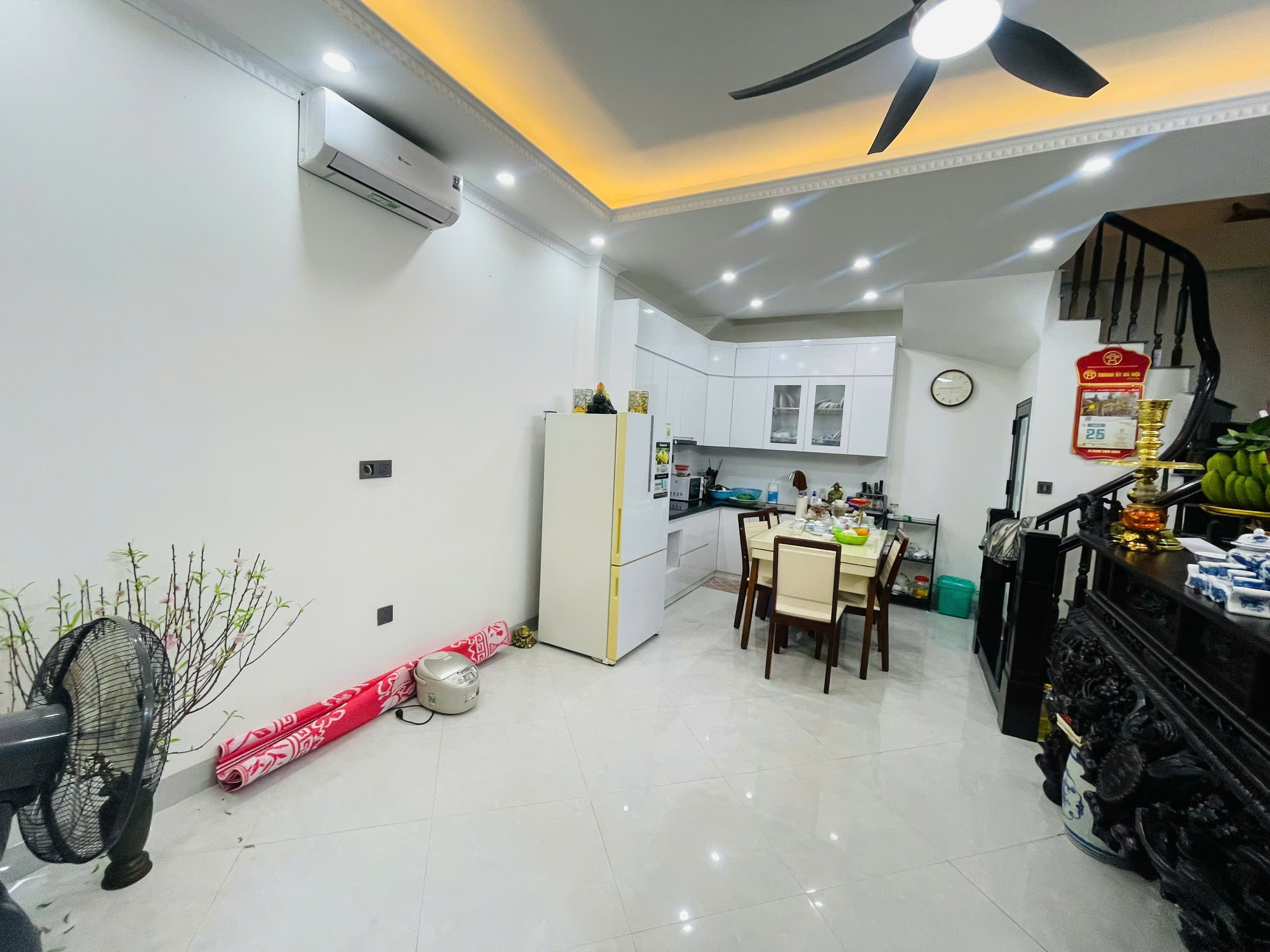 CẦU GIẤY – NHÀ ĐẸP 5 TẦNG – SỔ VUÔNG – KHÔNG QUY HOẠCH – GIÁ TỐT