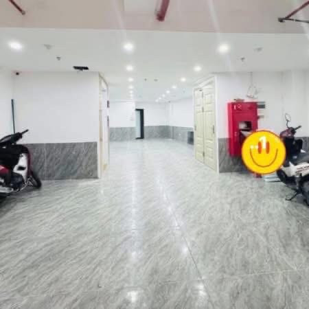Dòng tiền 115tr/tháng, TT Cầu Giấy, CCMN sổ 101m2, thang máy, 24. T.ỷ hơn.

Ngõ rộng thoáng sáng, 50m ra taxi. Pccc tiêu chuẩn.
Chủ xây 7 tầng thang máy, 24 phòng full nội thất xịn sò. 
Khu vực sầm uất luôn kín người thuê.
Lh e Vinh 0979.015.103 gặp 