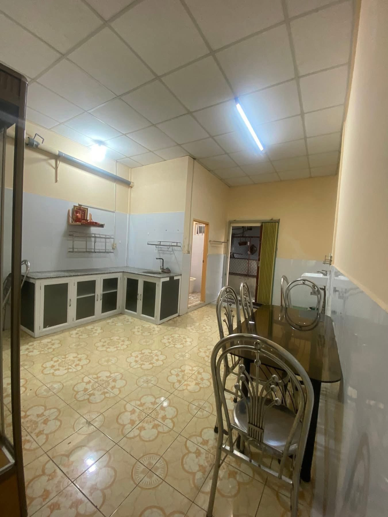 Bán gấp nhà cấp 4, SHR, DT 119m2, Củ Chi Giá 1 tỷ 1