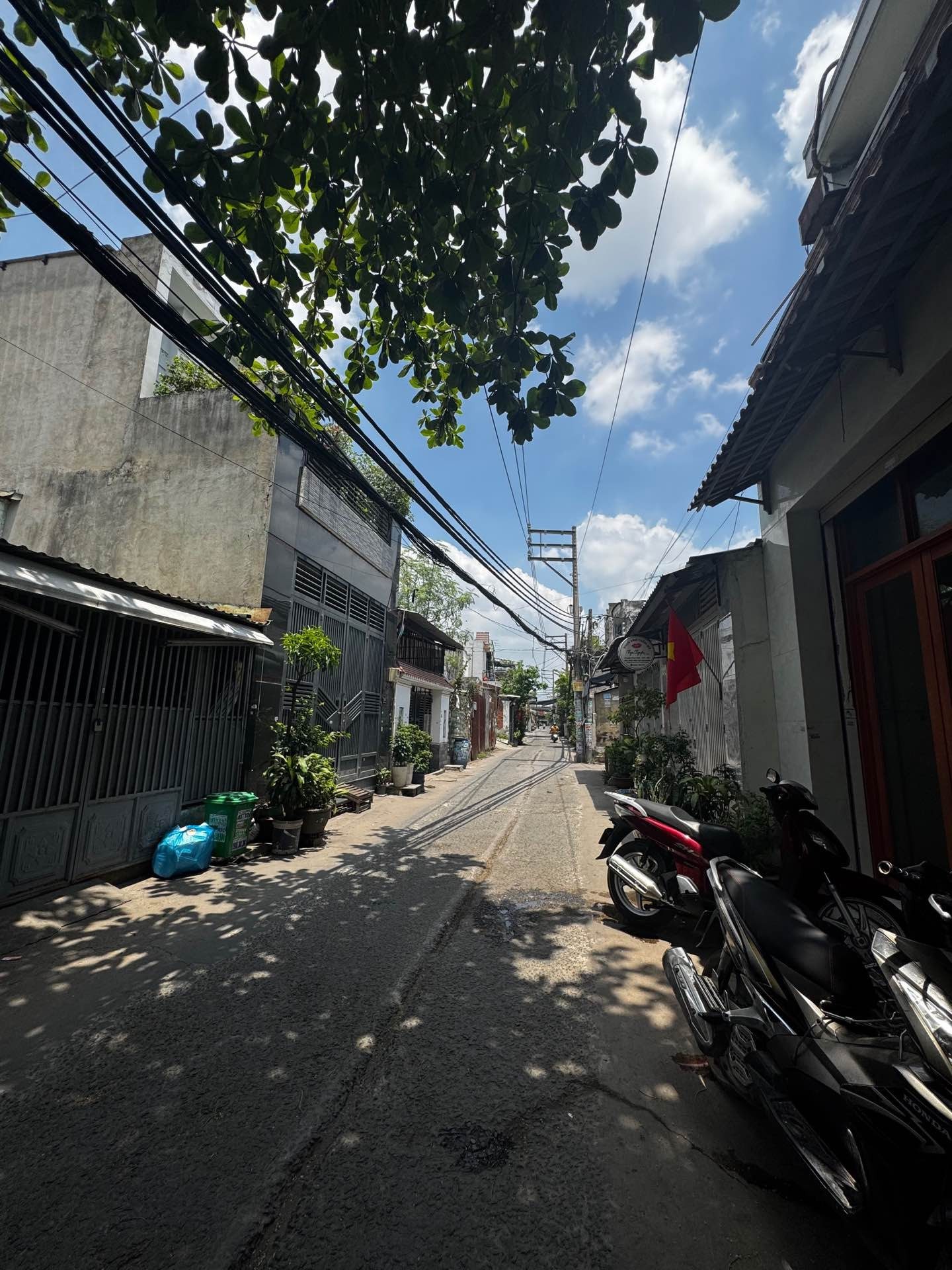 BÁN ĐẤT HXH  GẦN QUỐC LỘ 1.BÌNH TÂN