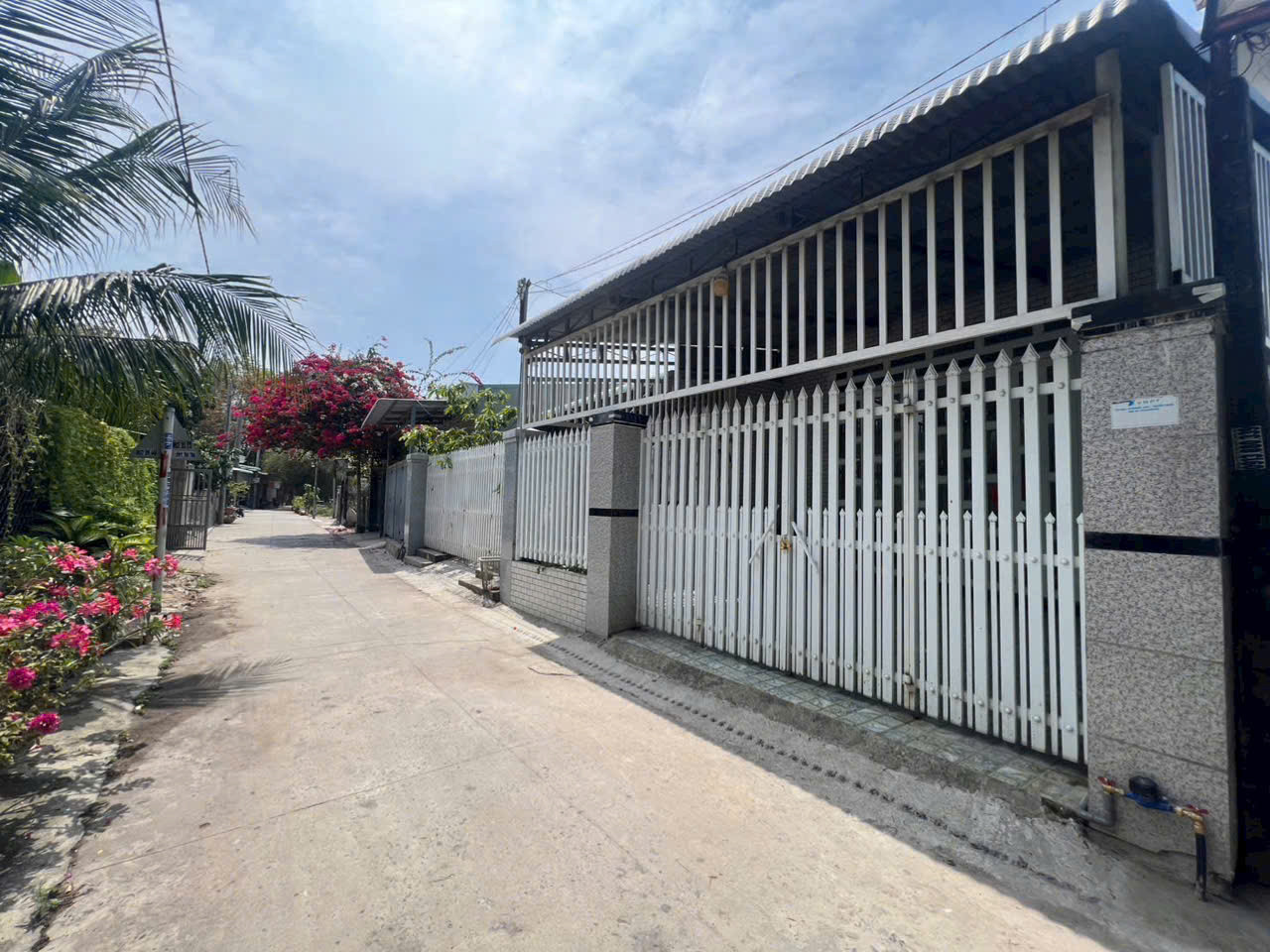 Kẹt ! Cần bán gấp căn nhà ở đường Cây Da - Tân Phú Trung - Củ Chi 135m2 SHR giá 1 tỉ 250tr