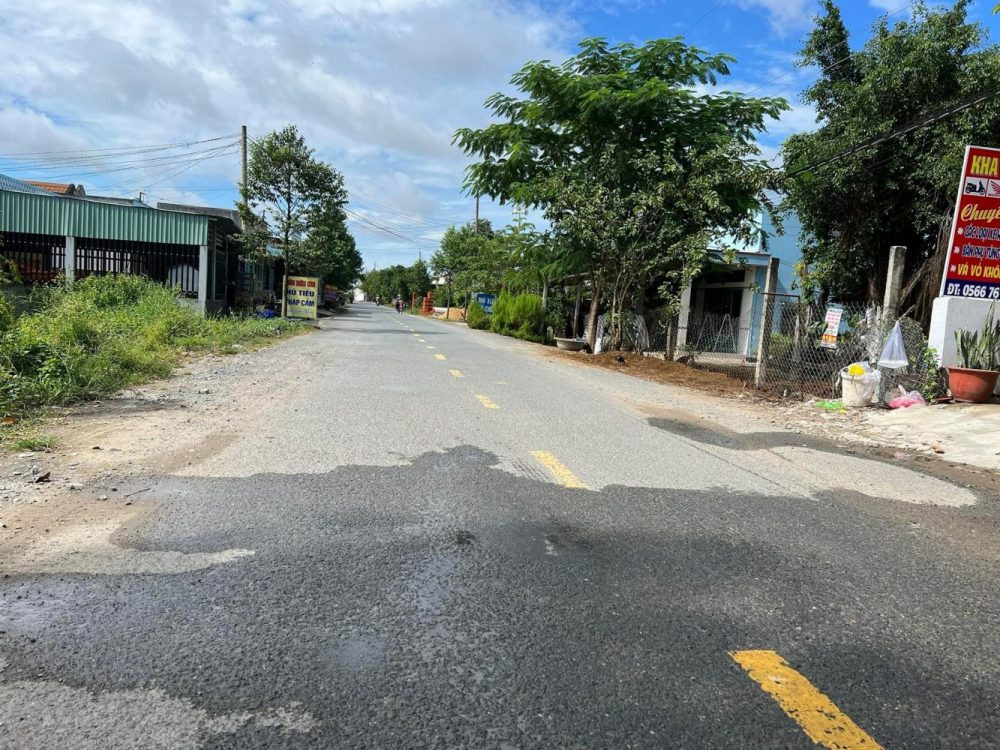 Chủ bán lỗ 1 nền, ngay KDC Tân Đức 5x25 (125m2), đất thổ cư,shr, đường nhựa 12m, giá 1ty450