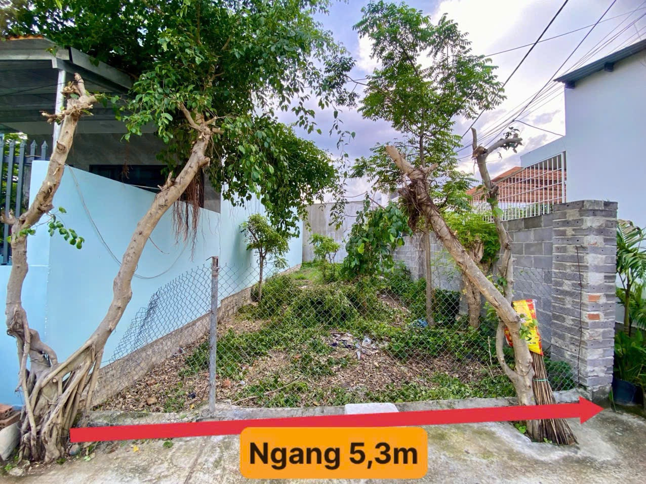 Bán đất trung tâm xã Vĩnh Thạnh hẻm oto đường Cây Gáo . 139.2m2 Giá chỉ 2.250 tỷ
Vị trí nằm trong hẻm oto , ngay trung tâm xã Vĩnh Thạnh , trong bán kính 300m là chợ , ủy ban , trường học ....