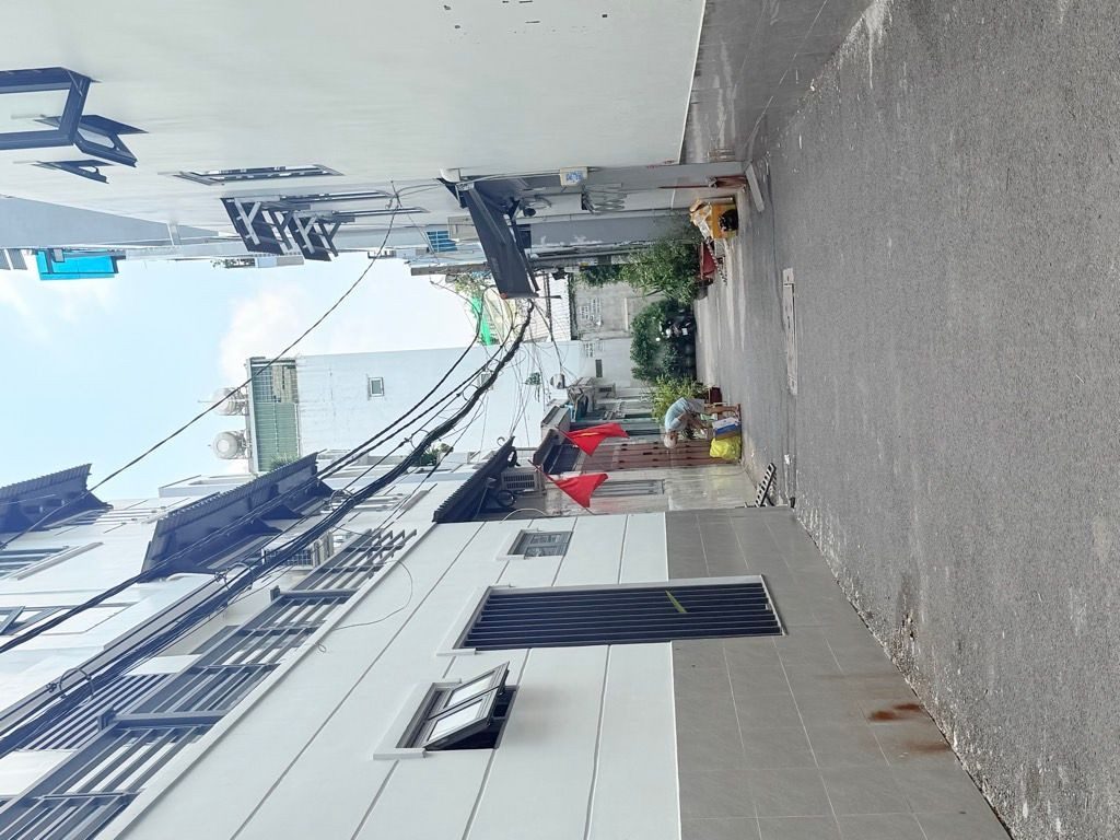 Nguyễn văn khối 4 tầng xe hơi, hoang công đủ