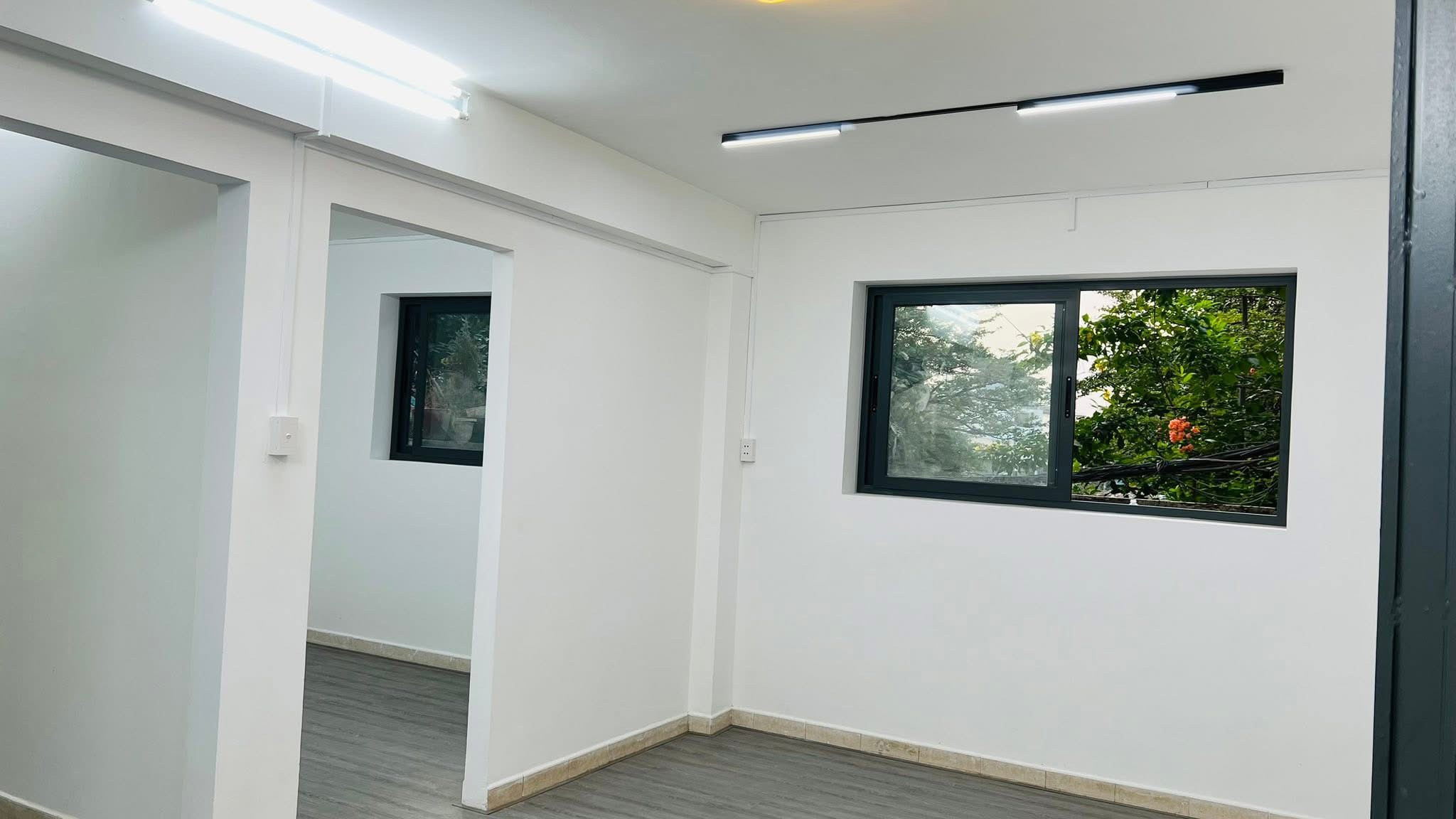 Bán gấp chung cư sơn kỳ thang bộ đường Cc2 giao bình long tầng lửng tân phú