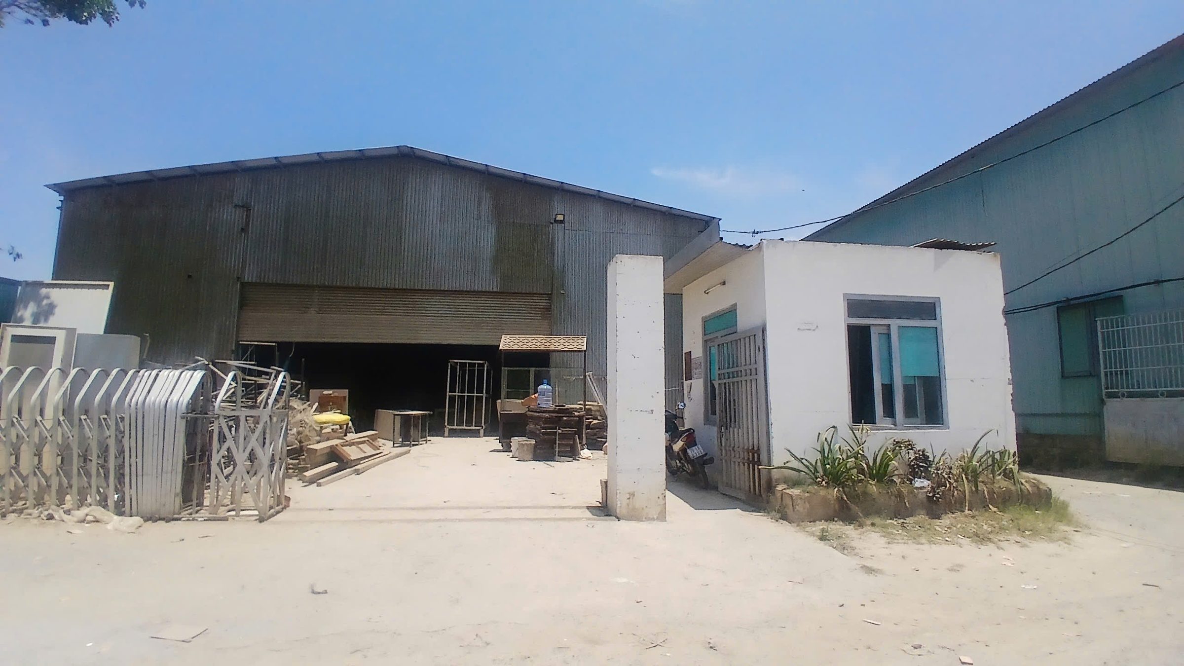 CHO THUÊ KHO XƯỞNG TẠI VĨNH THẠNH, TÂY NHA TRANG. DT 650M2. LH 0905 800 366 - E Hiền