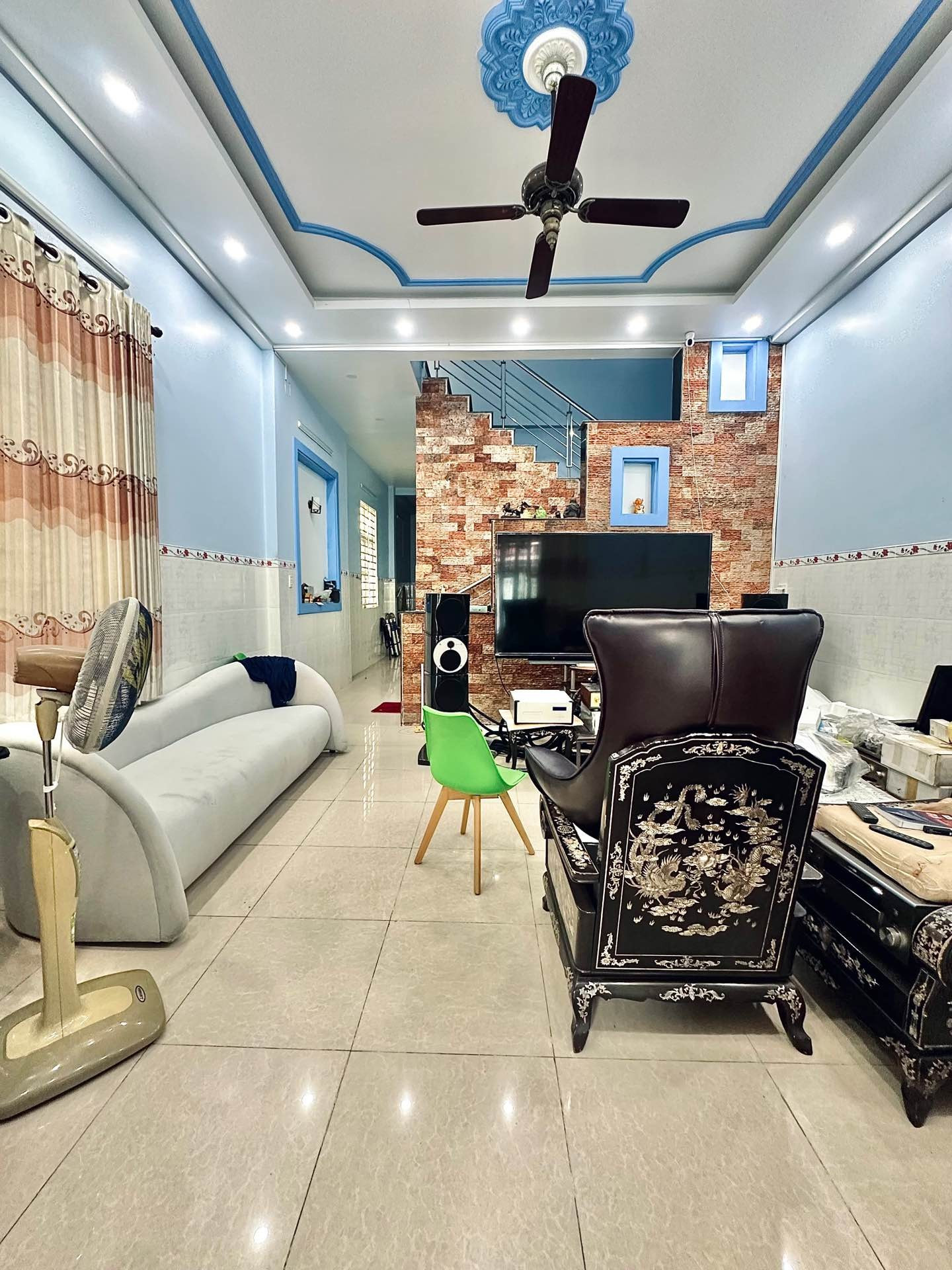 HIẾM CÓ BÌNH TÂN - NHÀ ĐẸP Ở NGAY - HẺM Ô TÔ TẢI 1 SẸC CHIẾN LƯỢC - NGANG 5.2M BỀ THẾ 107M2 - CHỈ 7.9 TỶ