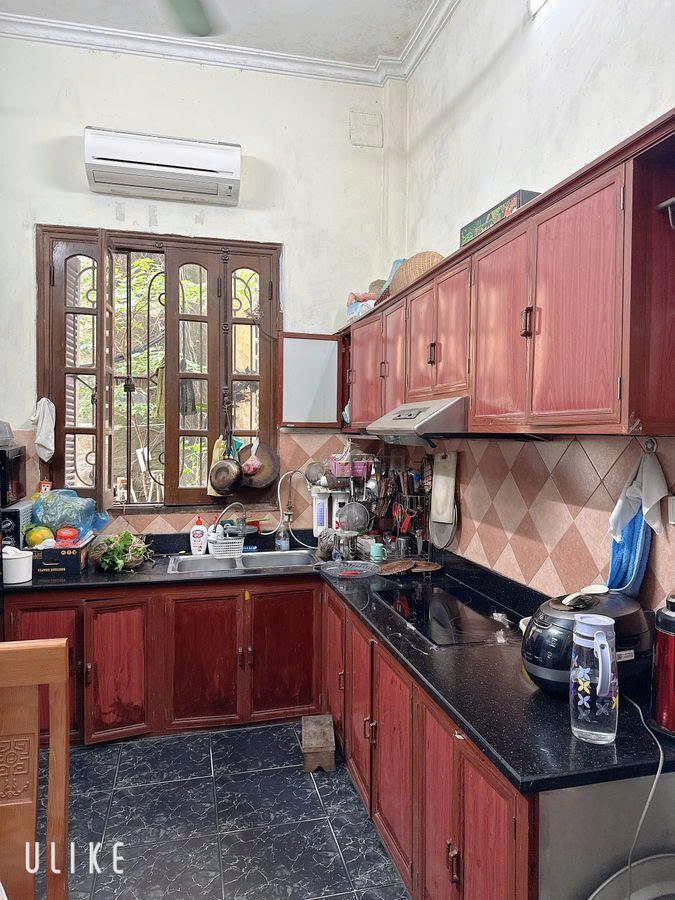 Hiếm nhà đẹp 4 tầng mặt đường Chiến Thắng, 40m2, mặt tiền rộng 3,2m, vị trí đẹp, kinh doanh sầm uất, giá 15.5 tỷ