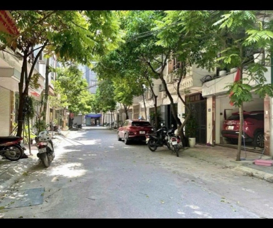 Bán Nhà riêng 40m2 có sẵn 35 m2 thổ cư giá 13.7 tỷ tại Đường Chiến Thắng Phường Văn Quán Quận Hà Đông Hà Nội
