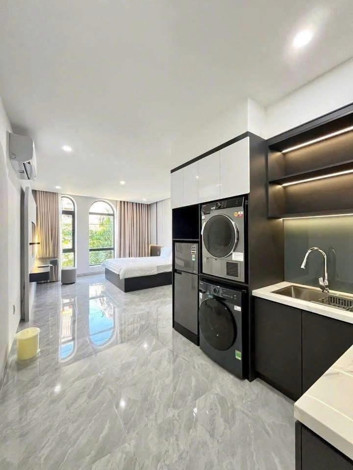 ❌ Toà nhà dòng tiền 8 Tầng Đường Chính Hữu, gần Biển Mỹ Khê - Giá 36 tỷ