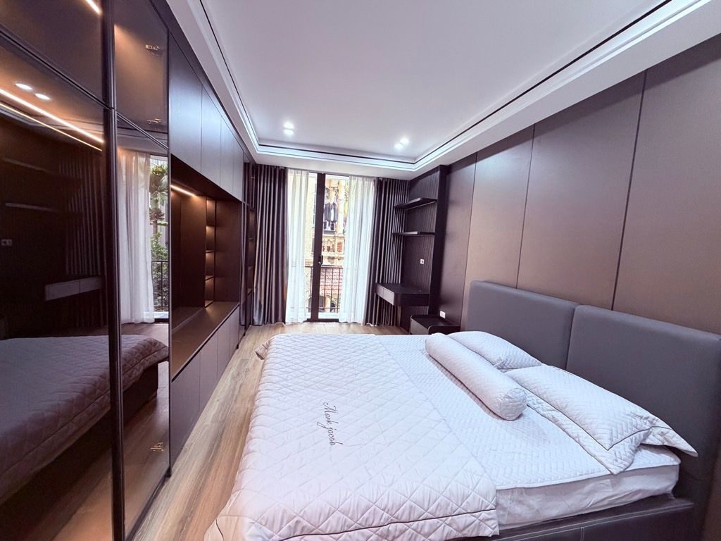 BÁN NHÀ PHÚC ĐỒNG - 54M2 - 6 TẦNG THANG MÁY