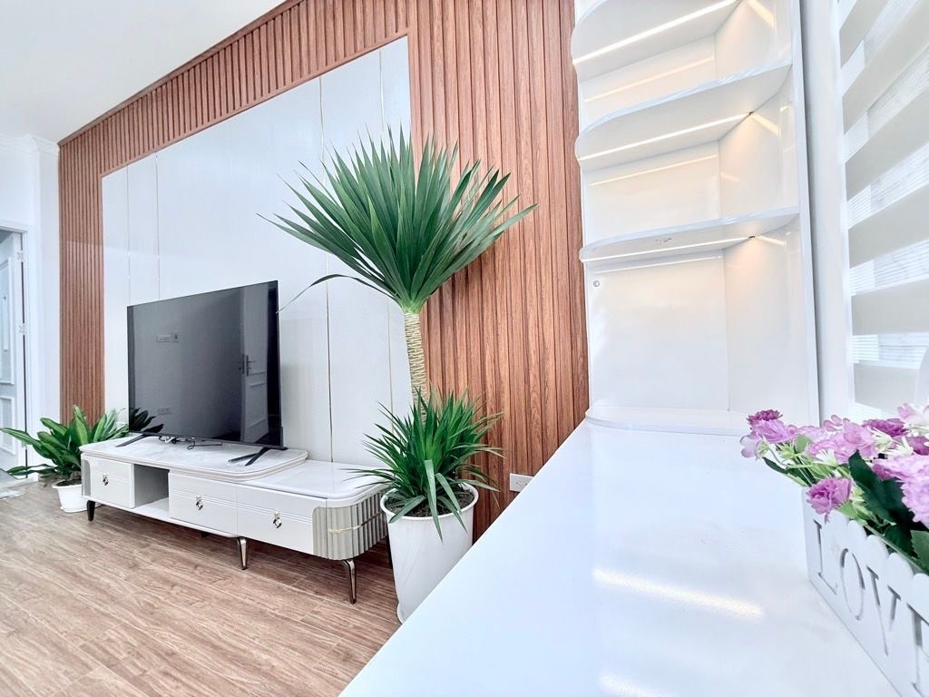 Bán nhà 49m² ngang 5,5m giá 19.3 tỷ Phường Kim Liên