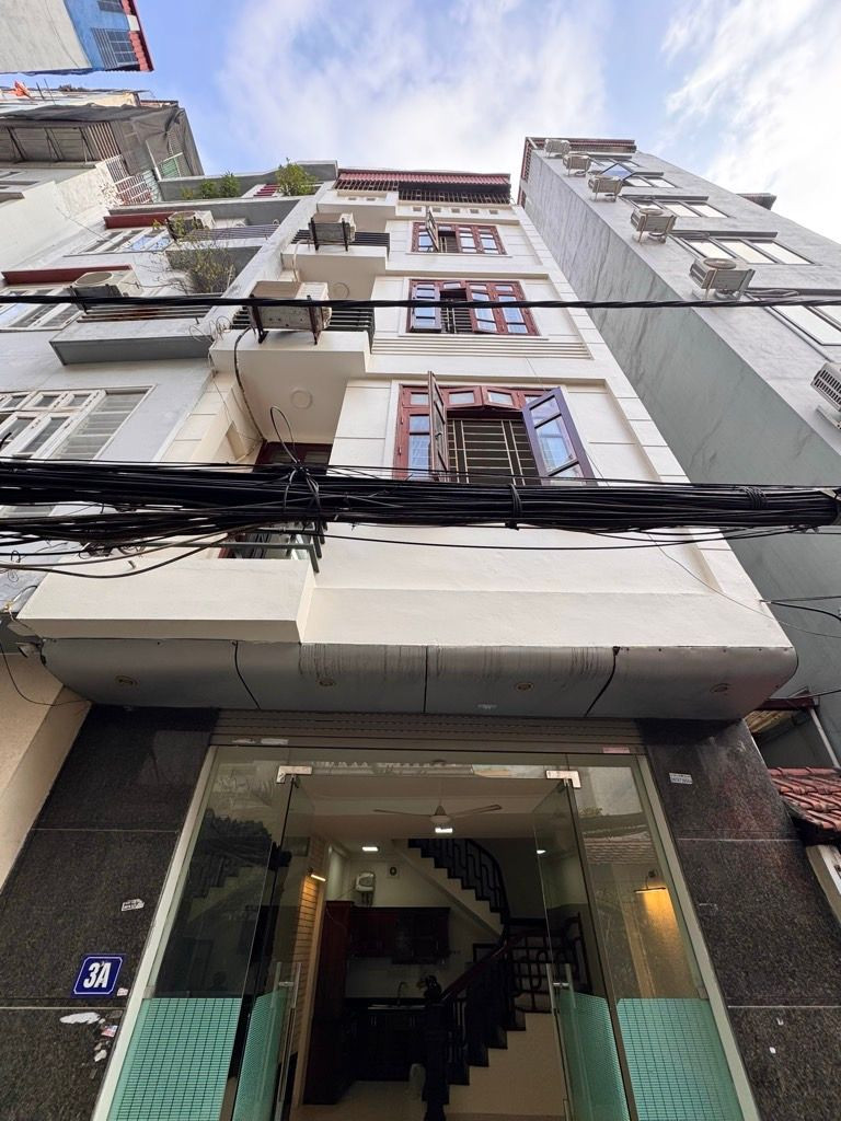 Bán Nhà Chùa Láng, 45m, Nhà Dân Xây, Mua Ở Và Kinh Doanh, Ngõ OTO Qua. Giá 12,4 Tỷ