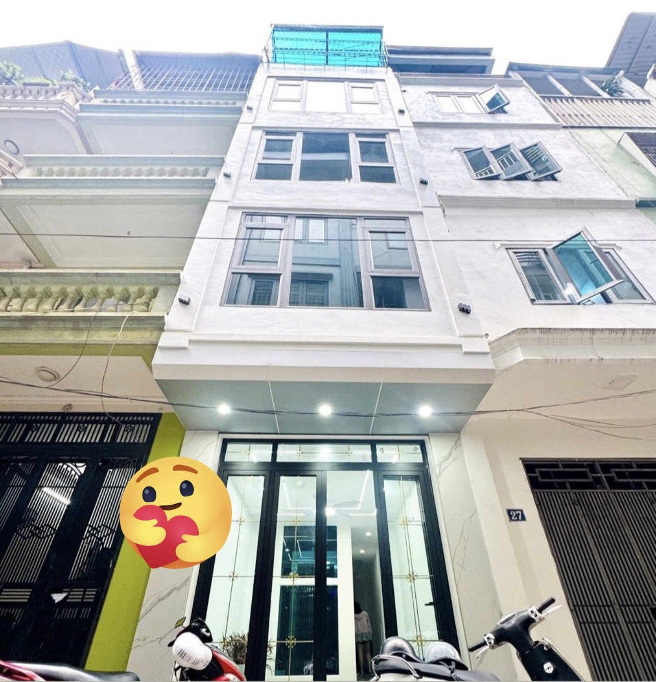 Bán Nhà Phố Láng, 45m, Gara 2 Ô TÔ, 2 Thoáng, Mua Ở, Làm Văn Phòng. Giá 13,5 Tỷ